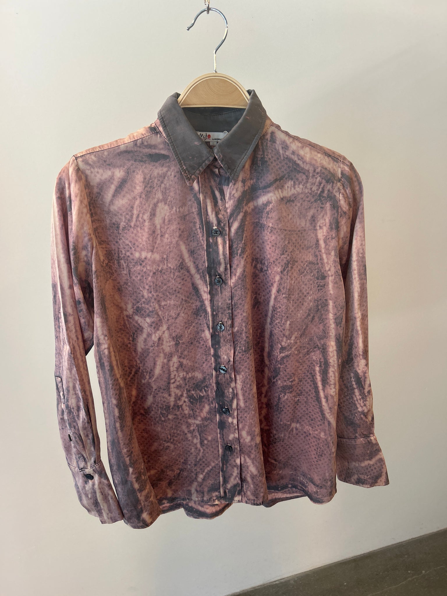 Long Sleeves Silk Button Front Shirt