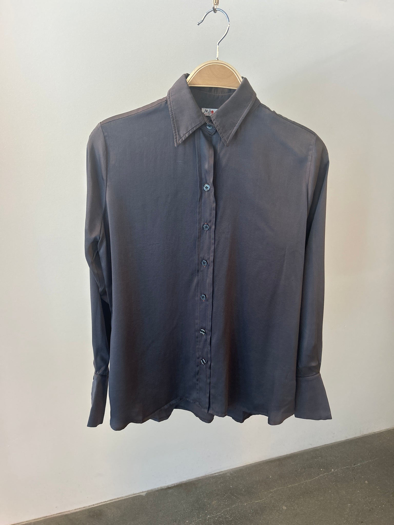 Long Sleeves Silk Button Front Shirt